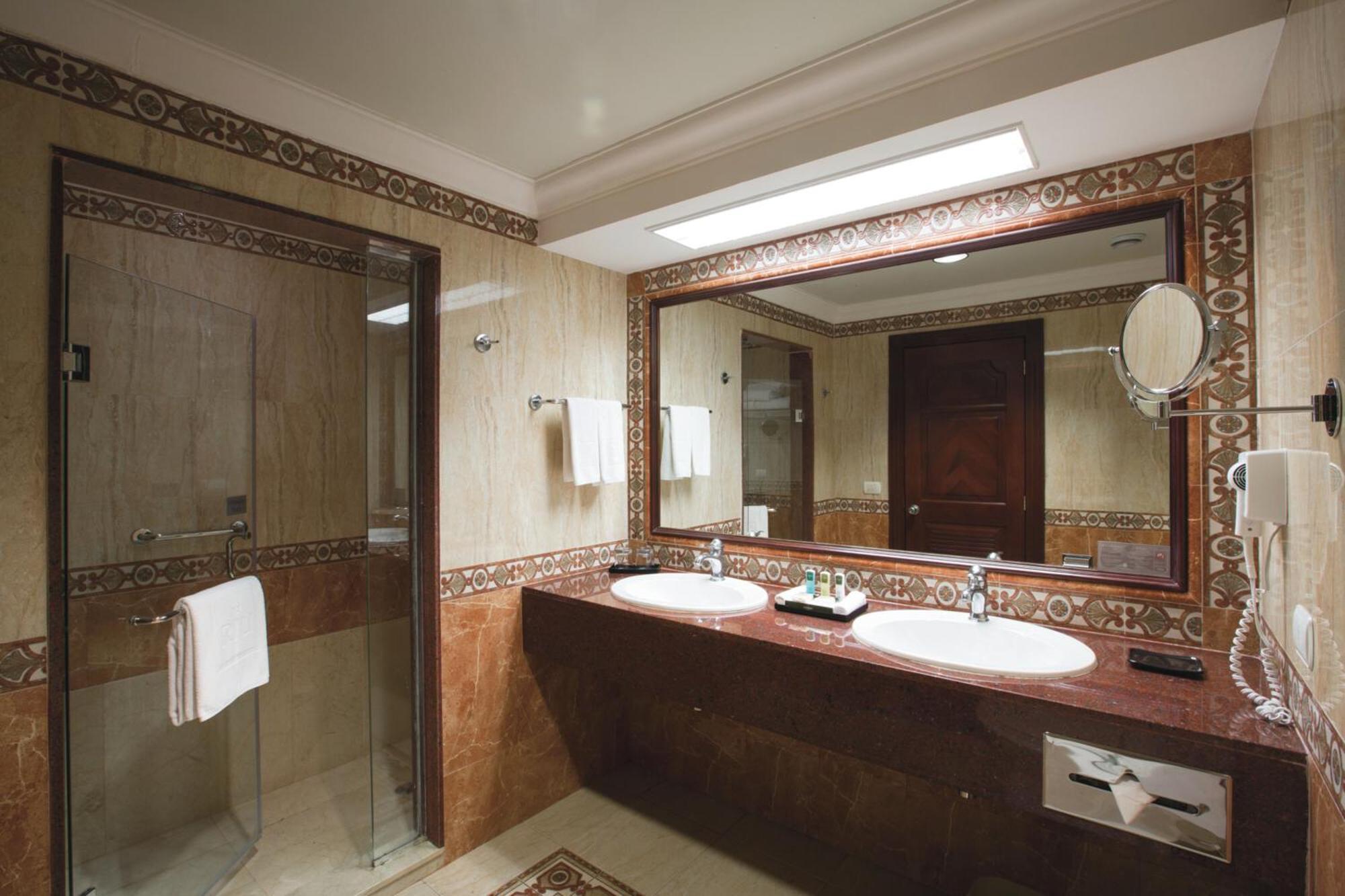 Junior Suite,1740706227:JPEG